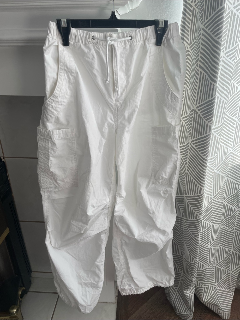 TNA Women’s White Underground Parachute Pants